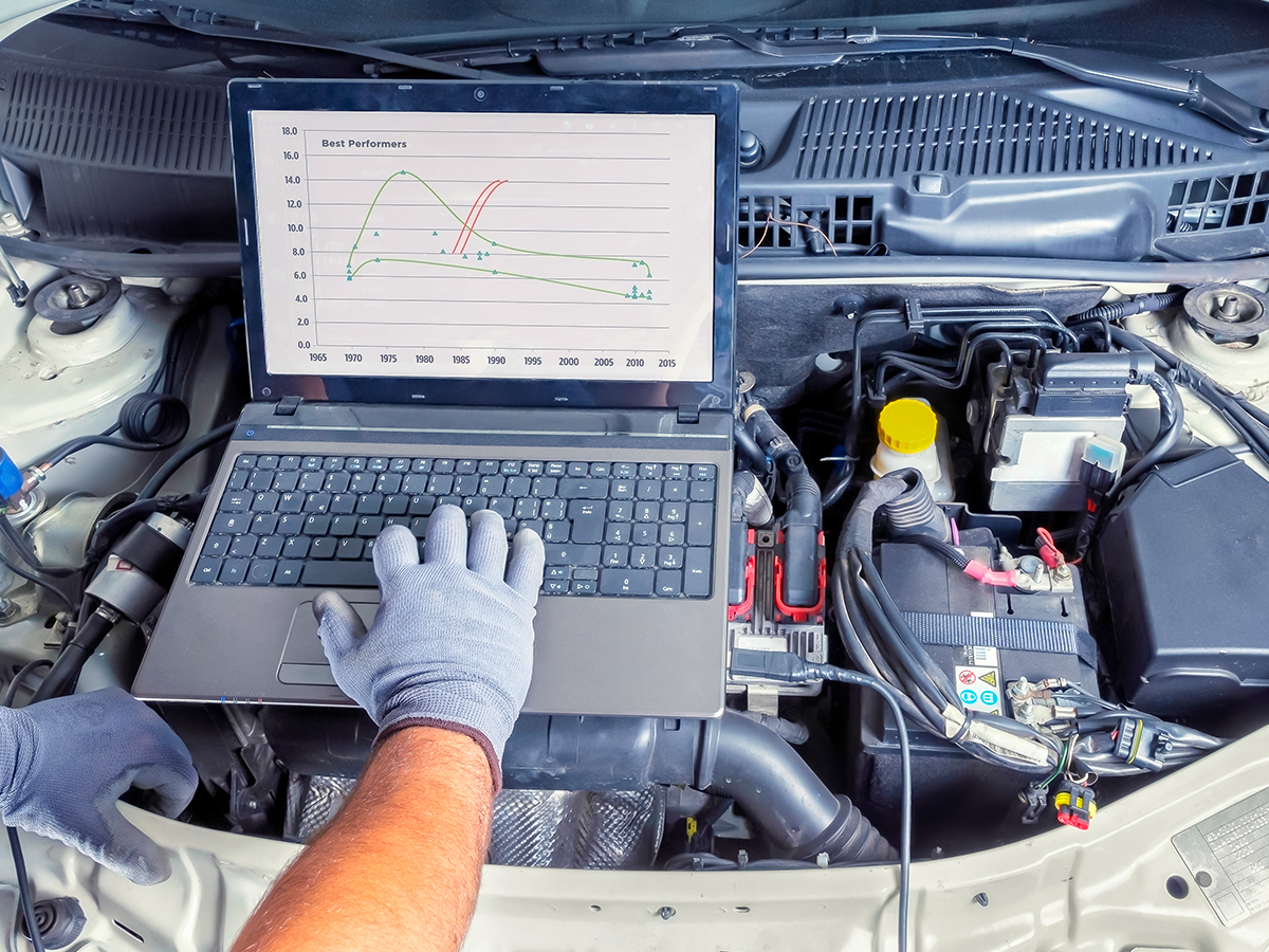 Engine Diagnostics – Identify issues quickly with advanced diagnostic technology designed to keep fleet vehicles running at peak performance